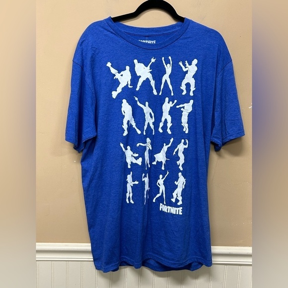 Men's Fortnite Short Sleeve Emote Dance Graphic T-Shirt  Blue Size XL NWT - Picture 1 of 5
